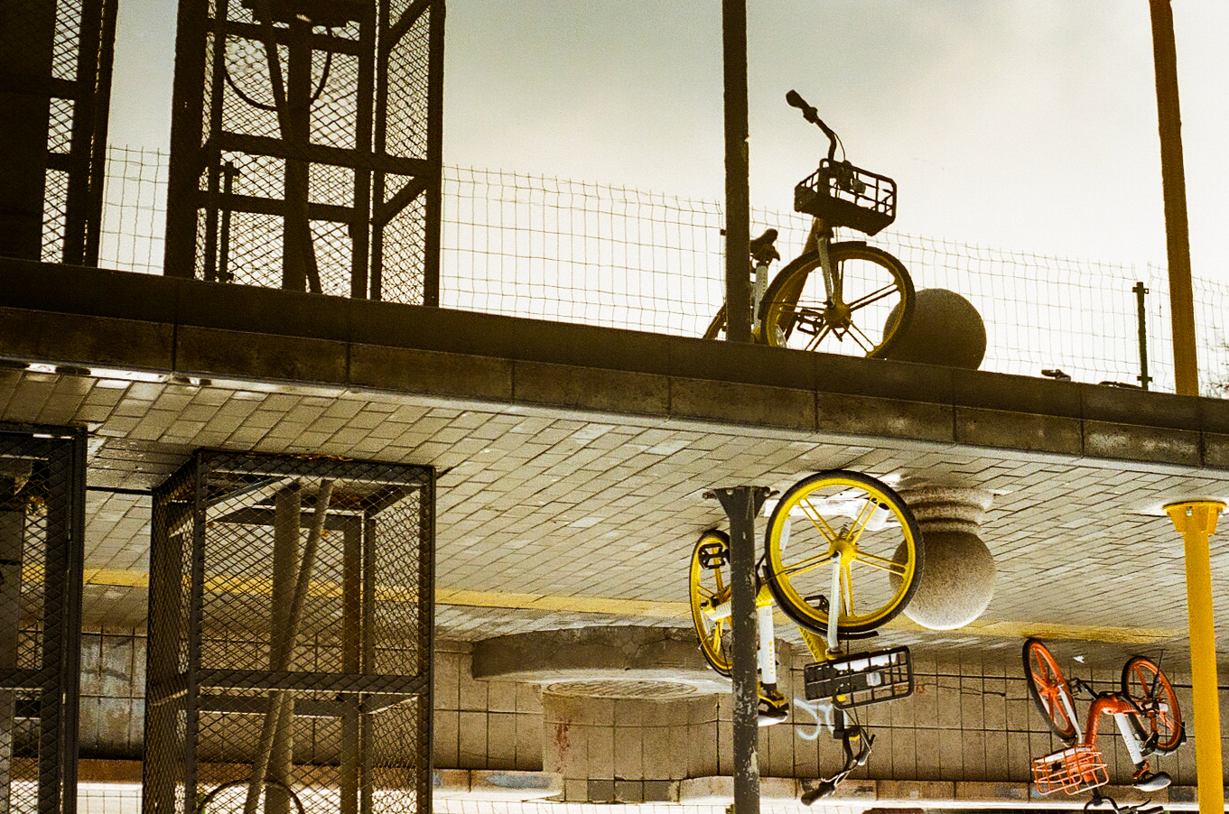 Frame M04